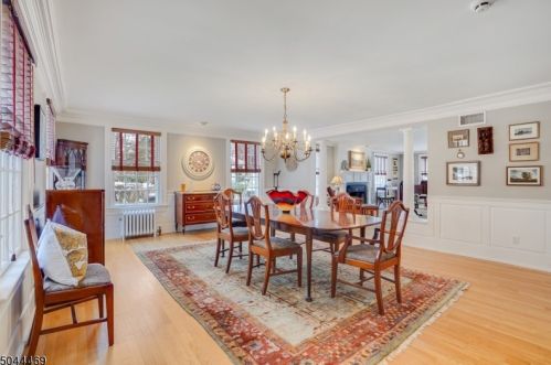 488 Ridgewood Rd, Maplewood, NJ 07040-2137