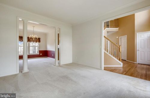 39 Houser Dr, Lovettsville VA  20180-8631 exterior