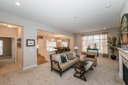 1913 Big Bend Rd, Waukesha, WI 53186-7692