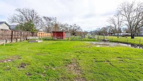 6530 Old Redwood Hwy, Santa Rosa CA  95403-1480 exterior