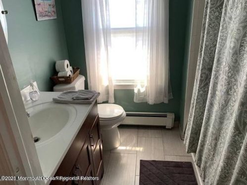 32 Beach St, Locust NJ  07760-2210 exterior