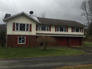 1584 Fawn Valley Dr, Brodheadsville, PA 18322-7040
