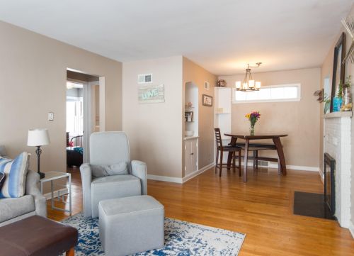 9009 Auer Ave, Milwaukee WI 53212-2204 exterior