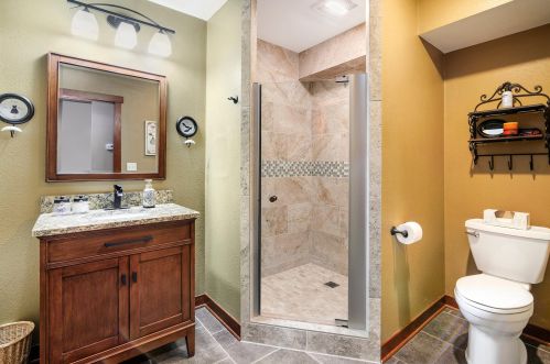 815 Granum St, Holmen WI  54636-9553 exterior
