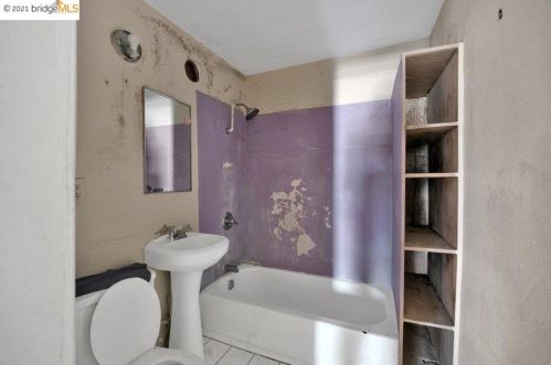 1514 9th St, Oakland CA  94607-1910 exterior