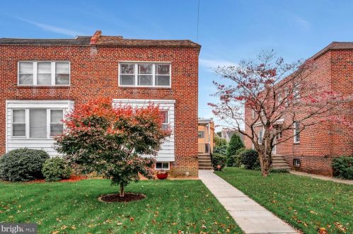 1908 Broom St, Wilmington, DE 19802-3825