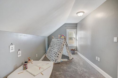 2689 Milwaukee St, Madison WI  53704-5153 exterior