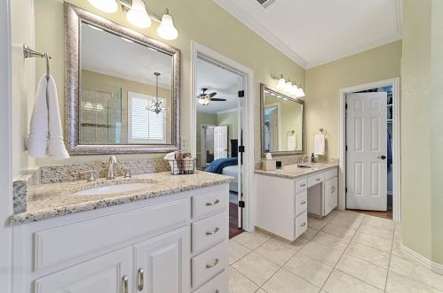 1811 Forest Meadow Ln, Richardson TX  75081-2166 exterior