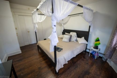 44 Chadwick Ave, Newark NJ 07108-1529 exterior