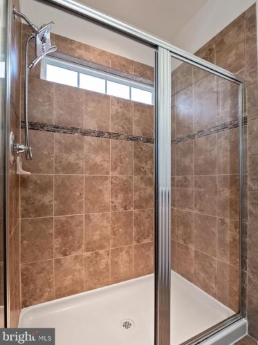 1708 Rockledge Ter, Woodbridge VA  22192-2508 exterior