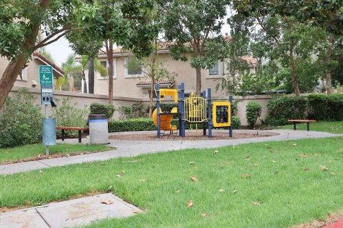 9490 Compass Point Dr, San Diego CA 92126-5598 exterior