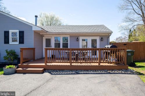 6 Indian Queen Ln, Lumberton Township NJ  08048-3024 exterior
