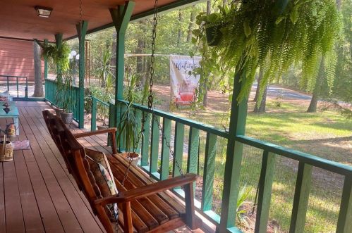 35 Corkwood Rd, Chita, TX 75862-8900