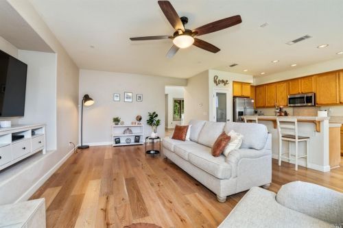 1125 Valley Glen Dr, Liberty Farms CA  95620-4835 exterior