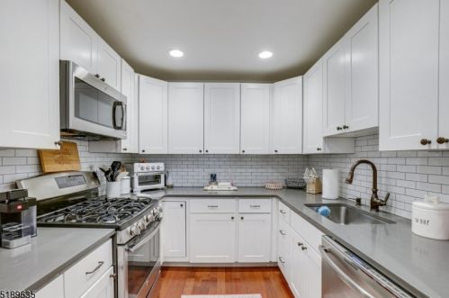 189 Terrace Dr, Chatham Township NJ  exterior