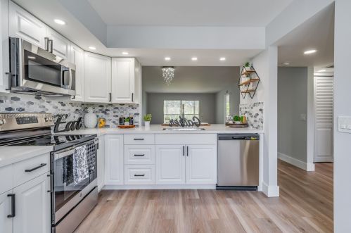 13001 15th Ct, Hollywood, FL 33027-2437