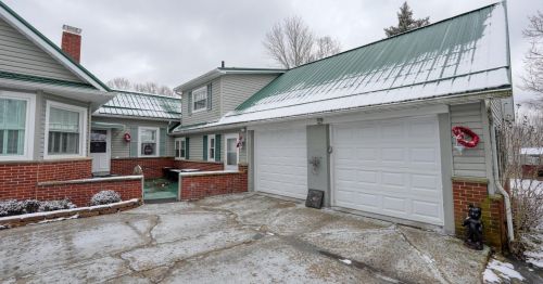 10272 Frd Rd, Cambridge OH  43725-9521 exterior