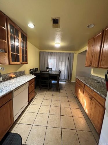 16329 Northwood Dr, Victorville, CA 92394-1410