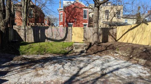 1542 Scott St, Covington KY  41011-3454 exterior