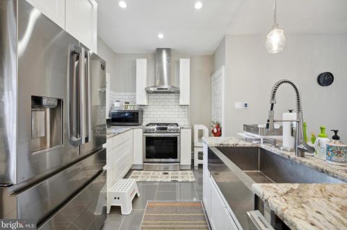 328 Columbia Ave, Lansdale PA  19446-3502 exterior