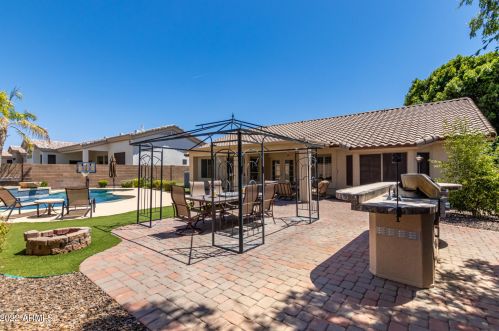 668 Leah Ave, Gilbert AZ 85233-2036 exterior