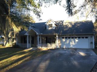 14 Telfair Dr, Beaufort, SC 29907-1349