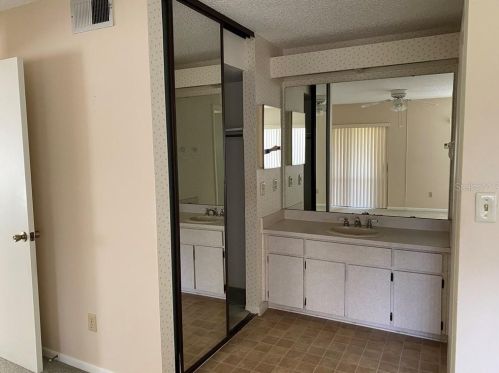 15 Escondido Ct, Altamonte Springs FL  32701-4409 exterior