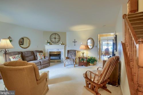 23 Nottingham Dr, Navy Sup Dpt, PA 17050-2647