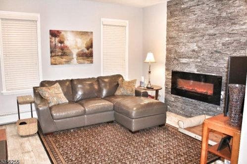 145 Pake St, Nutley NJ  07110-3023 exterior