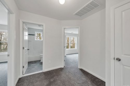 594 Canal Rd, Mount Sinai NY  11766-3307 exterior