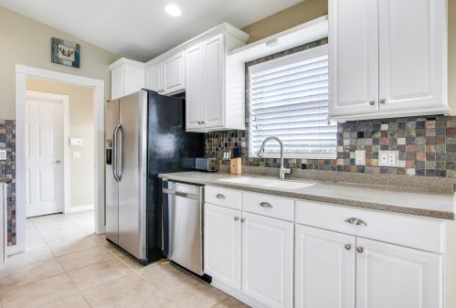 10422 Stratton Dr, Fort Pierce FL  34987-2318 exterior