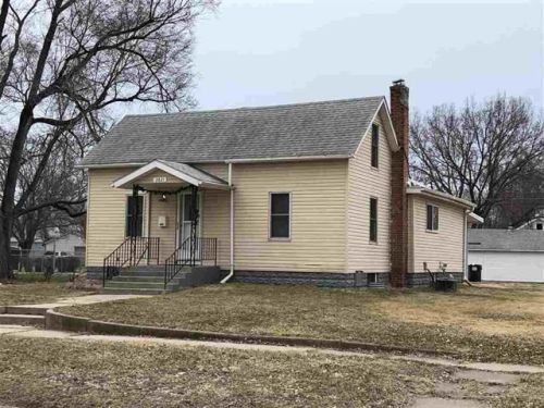 2821 9th St, Columbus, NE 68601-5609