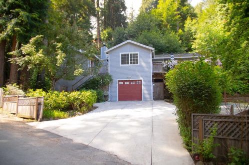 370 Fall Creek Dr, Lompico, CA 95018-9338