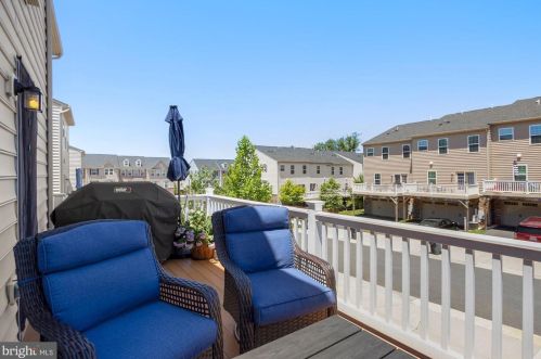 13567 Handel Pl, Gainesville VA  20155-3636 exterior