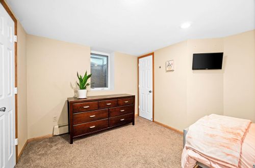 4630 Glenwood St, Duluth MN  55804-1264 exterior