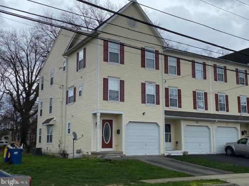 529 Center St, Kennett Sq PA  19348-3243 exterior