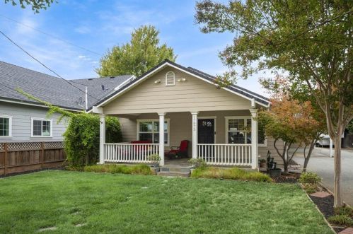 17875 Del Monte Ave, Morgan Hill, CA 95037-4305