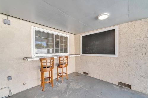 7180 Orchard Dr, Gilroy CA  95020-6307 exterior