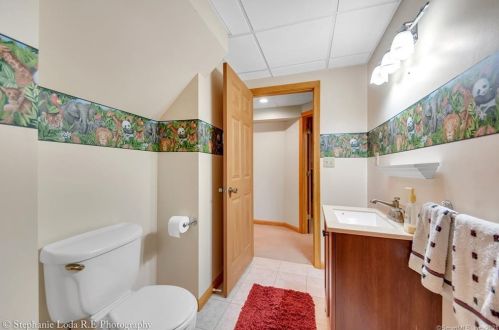 812 Pleasant St, Southington CT  06489-2015 exterior