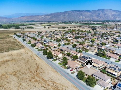 245 San Remo Ave, San Jacinto CA  92582-3082 exterior