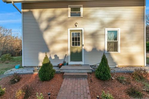 105 Falls Rd, Moodus, CT 06469-1211