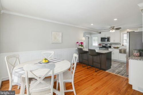 207 Crystal Lake Ave, Tavistock NJ  08033-3200 exterior