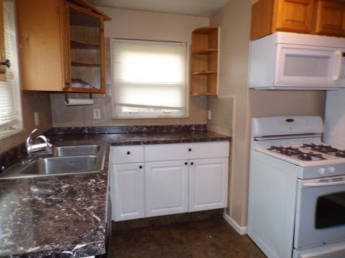 711 Giffin Ave, Canonsburg, PA 15317-2036