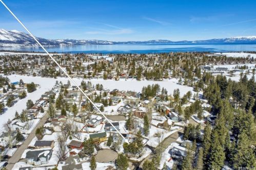 728 Tuolumne Dr, South Lake Tahoe, CA 96150-4452