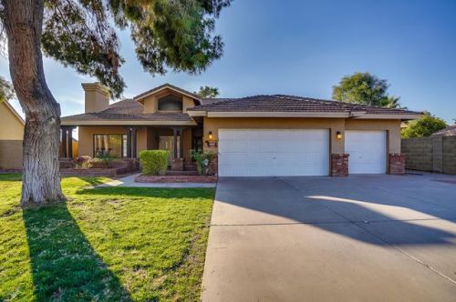 1806 59th Cir, Mesa, AZ 85205-3563