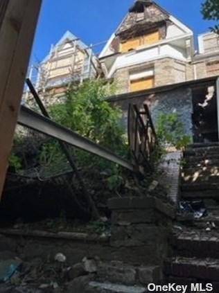 977 Woodycrest Ave, Bronx, NY 10452-5401