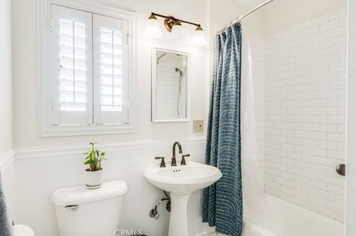 1703 Speyer Ln, Redondo Beach CA  90278-4729 exterior