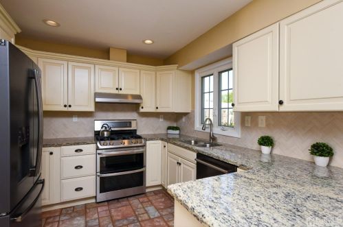 20 Midsummer Dr, Old Bridge NJ  08857-2712 exterior