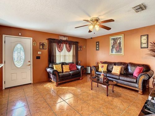 981 24th Ave, Saint Petersburg, FL 33704-3240