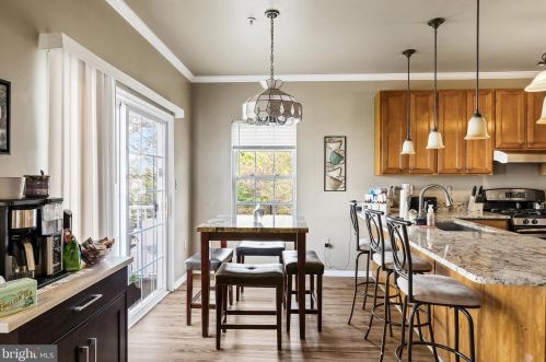 332 Lisa Way, Riverton NJ  08077-1548 exterior